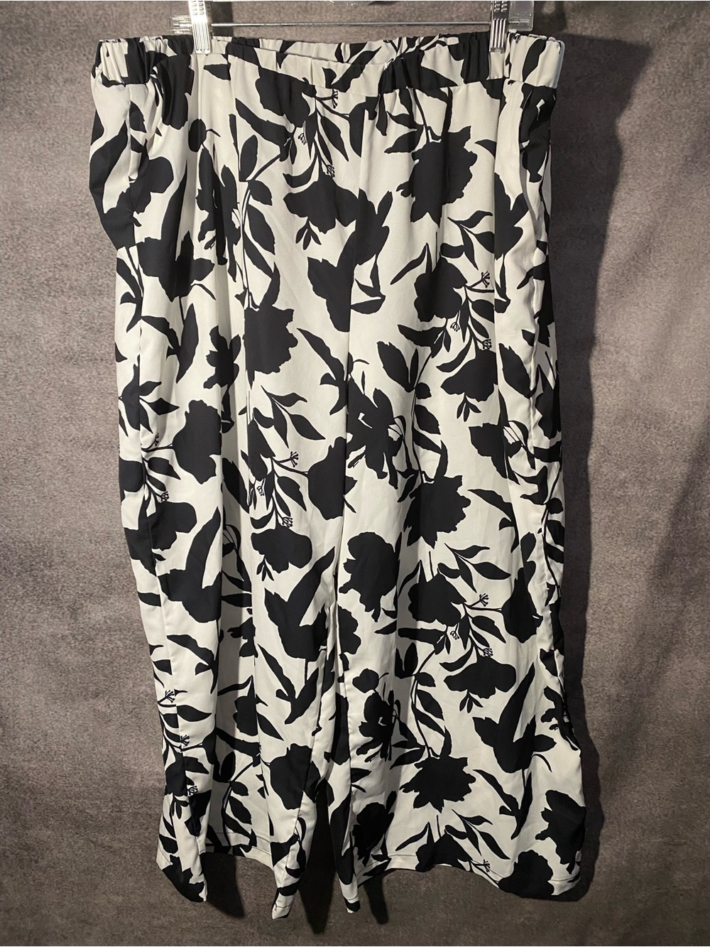 Emery Rose Women 4XL Floral Wide Leg Pants Elastic Waist Black White Tropical